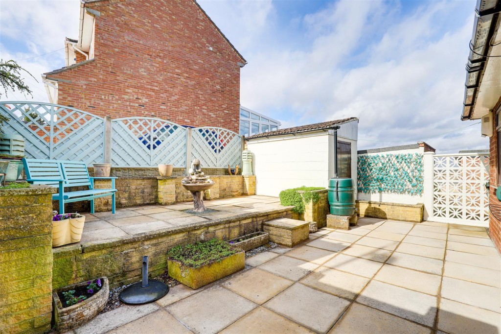 Shirley Drive, Arnold, Nottingham, NG5 7JX