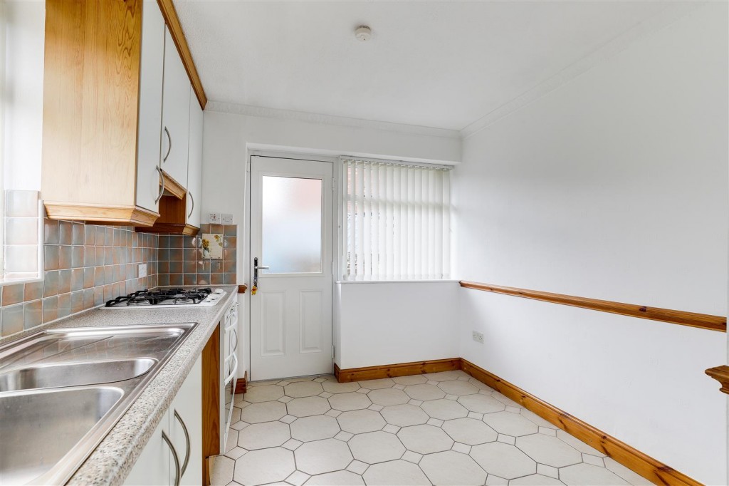 Shirley Drive, Arnold, Nottingham, NG5 7JX