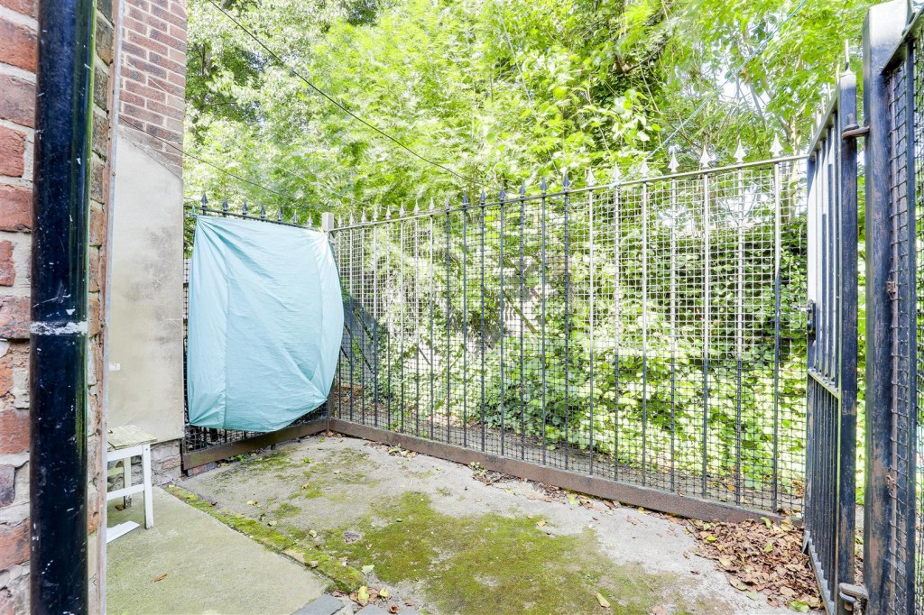 Rosetta Road, New Basford, Nottinghamshire, NG7 7GG