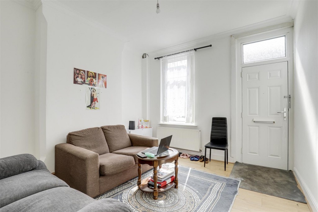 Rosetta Road, New Basford, Nottinghamshire, NG7 7GG
