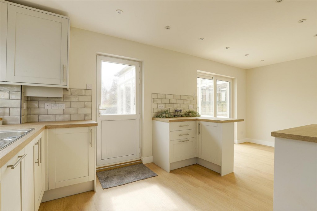 Abbots Close, Daybrook, Nottinghamshire, NG5 6AU