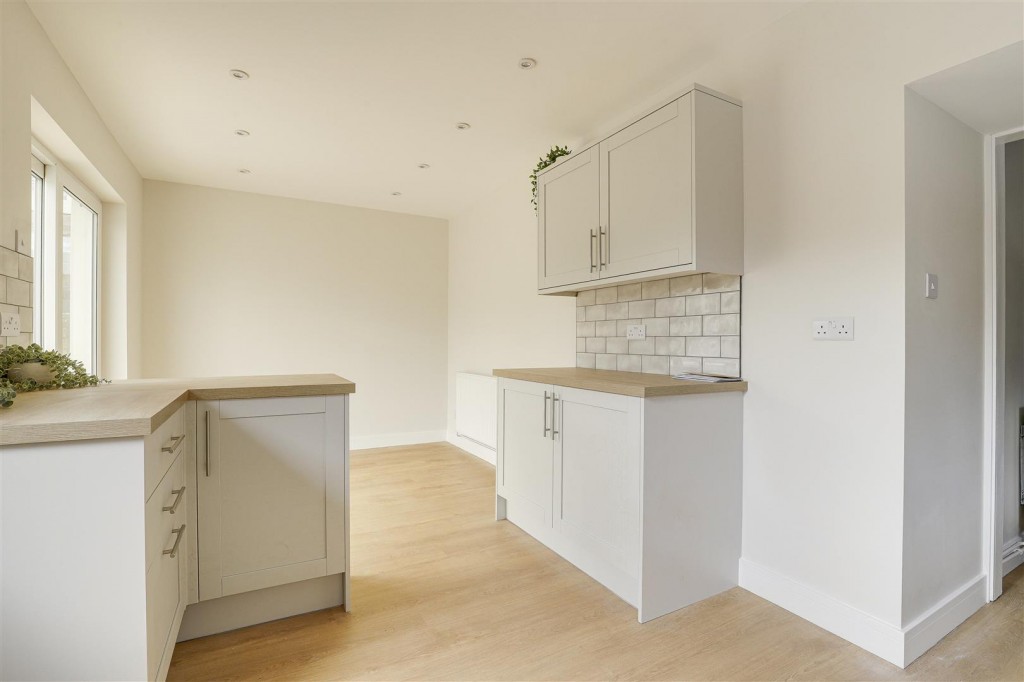 Abbots Close, Daybrook, Nottinghamshire, NG5 6AU