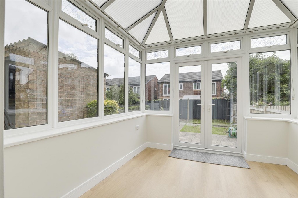 Abbots Close, Daybrook, Nottinghamshire, NG5 6AU
