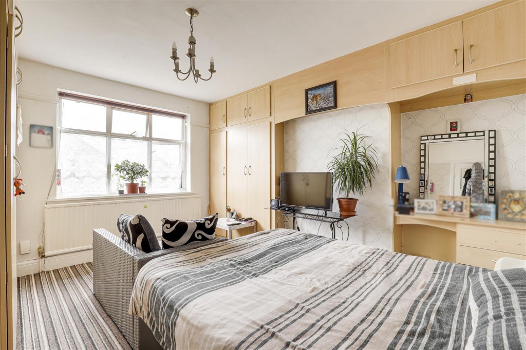 Davies Road, West Bridgford, Nottinghamshire, NG2 5JA