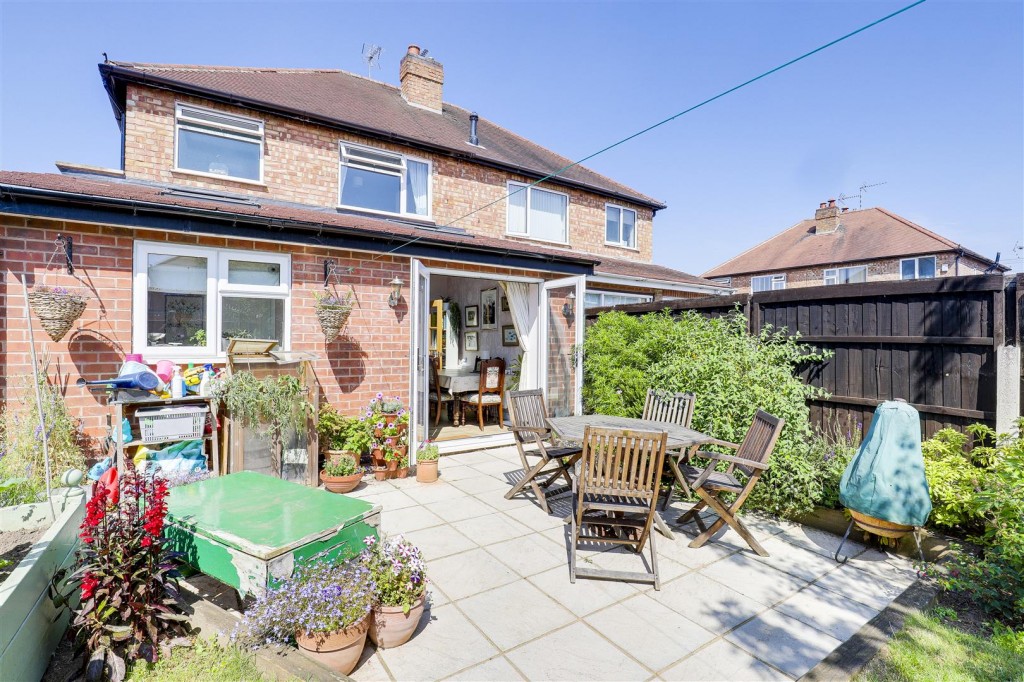 Grosvenor Avenue, Long Eaton, Derbyshire, NG10 3FQ