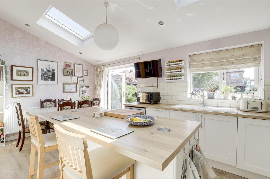 Grosvenor Avenue, Long Eaton, Derbyshire, NG10 3FQ
