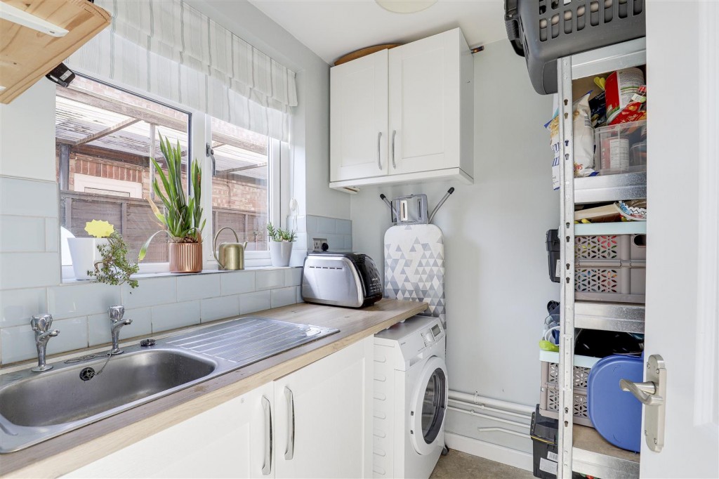 Grosvenor Avenue, Long Eaton, Derbyshire, NG10 3FQ