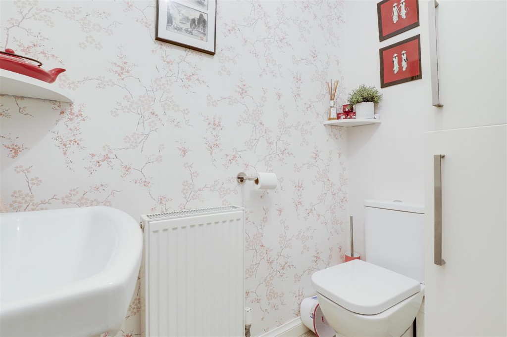 Grosvenor Avenue, Long Eaton, Derbyshire, NG10 3FQ