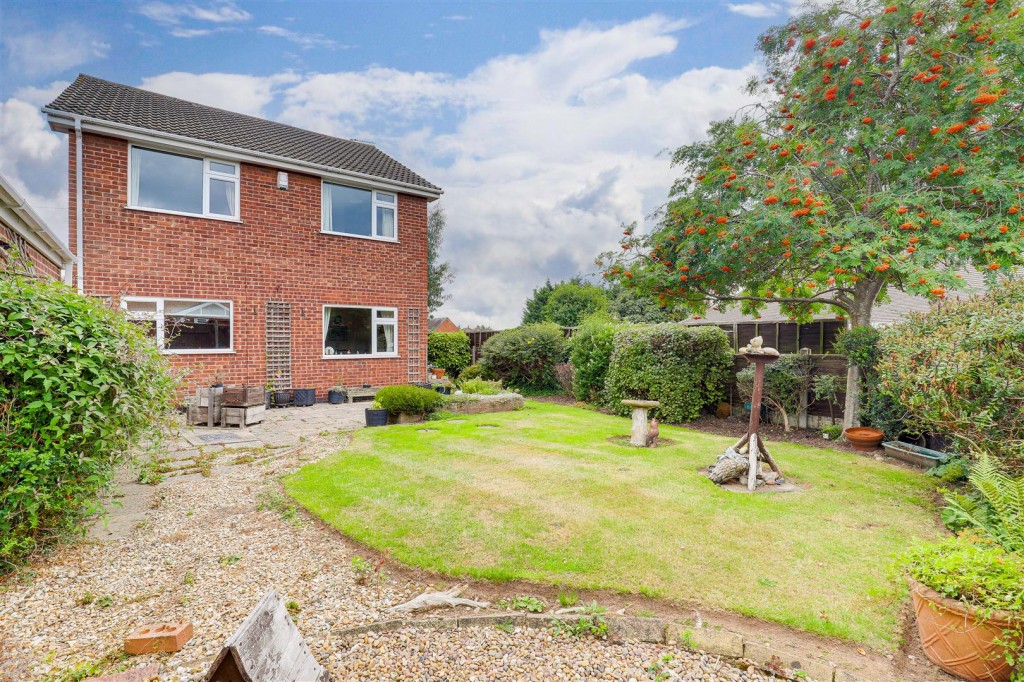 Westdale Lane, Carlton, Nottinghamshire, NG4 4FL