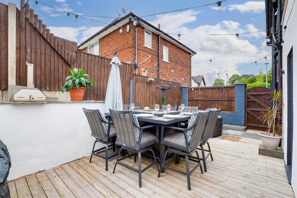 Wood Lane, Hucknall, Nottinghamshire, NG15 6LR