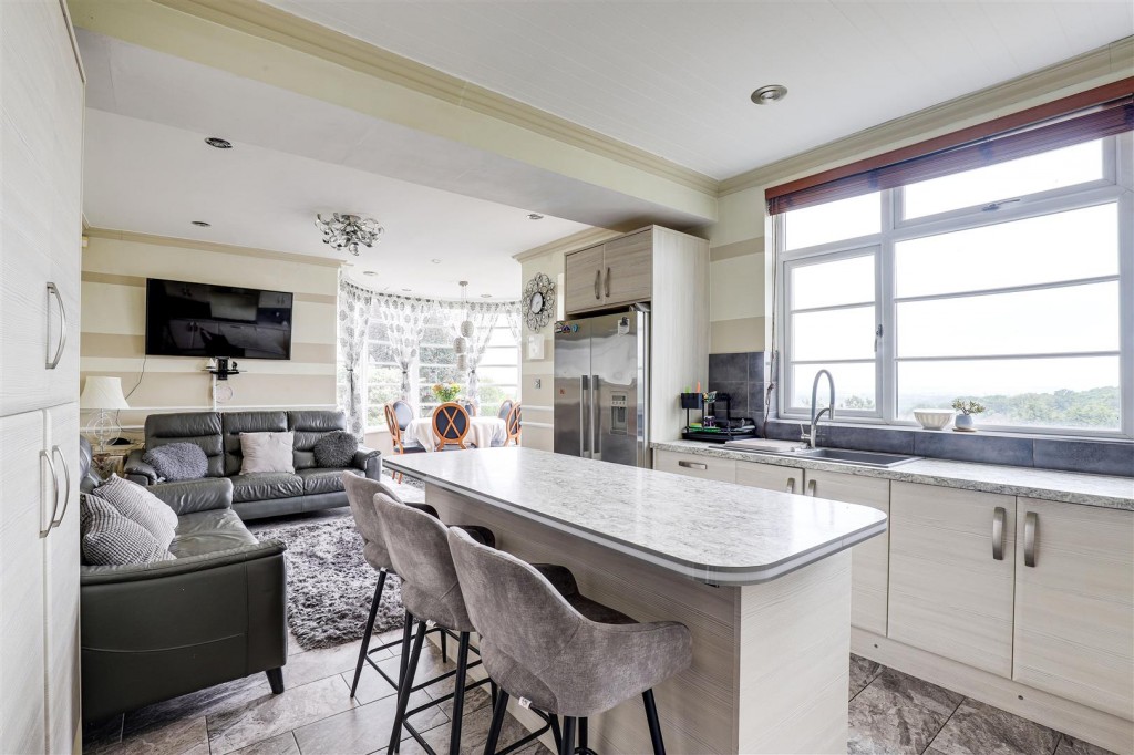 Oakdale Road, Carlton, Nottinghamshire, NG4 1AH