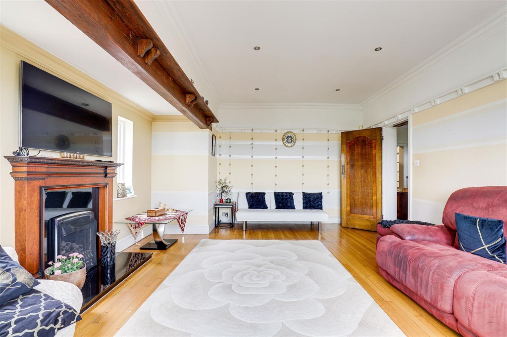 Oakdale Road, Carlton, Nottinghamshire, NG4 1AH