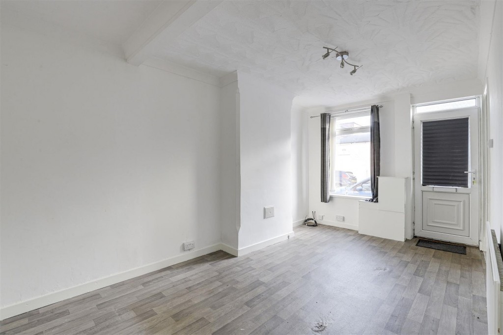 Vine Terrace, Hucknall, Nottinghamshire, NG15 7HN