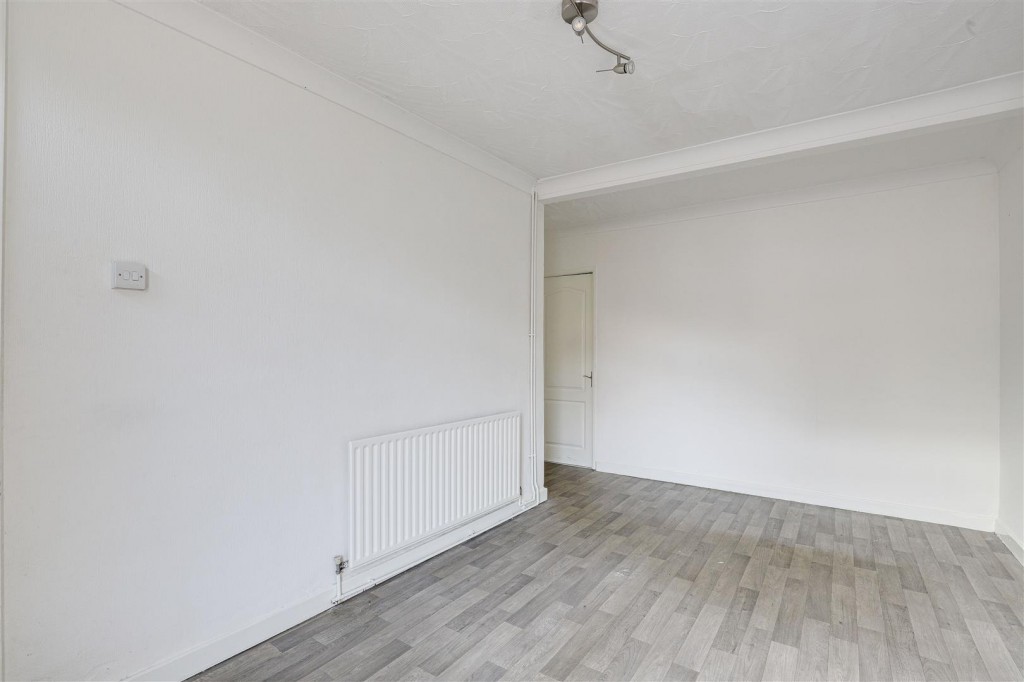 Vine Terrace, Hucknall, Nottinghamshire, NG15 7HN