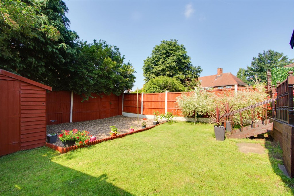 Fulwood Crescent, Aspley, Nottinghamshire, NG8 5QT