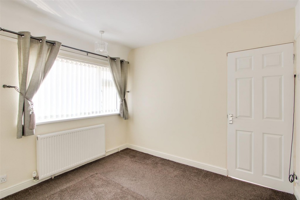 Fulwood Crescent, Aspley, Nottinghamshire, NG8 5QT