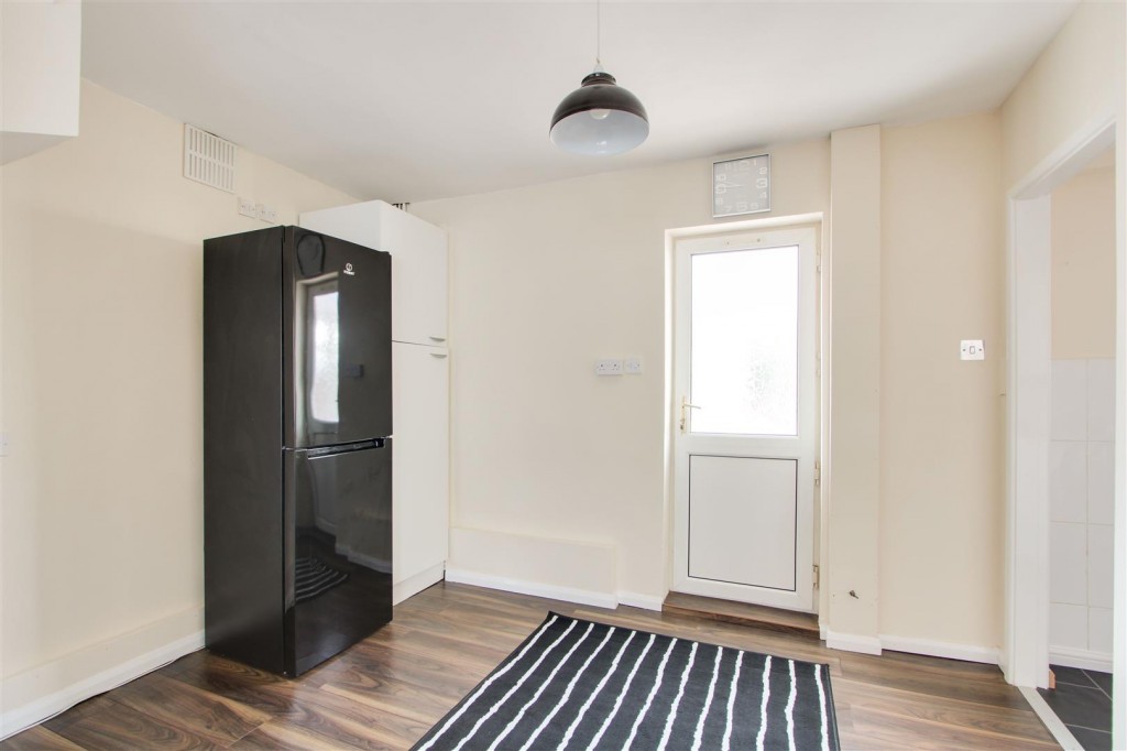 Fulwood Crescent, Aspley, Nottinghamshire, NG8 5QT