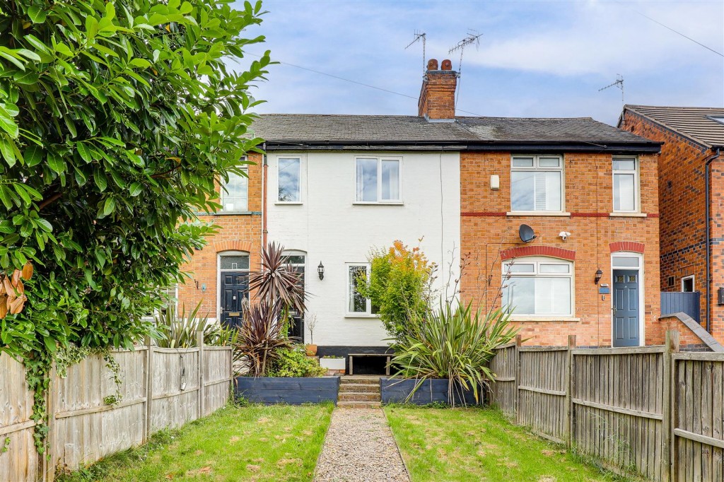 Wilford Lane, Wilford, Nottinghamshire, NG11 7AW