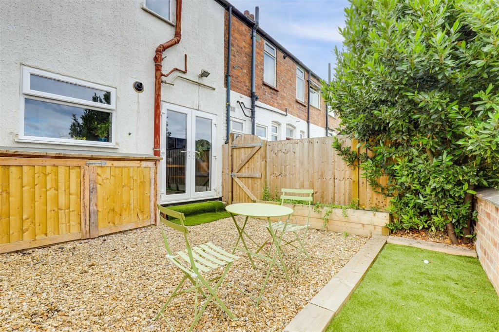 Wilford Lane, Wilford, Nottinghamshire, NG11 7AW