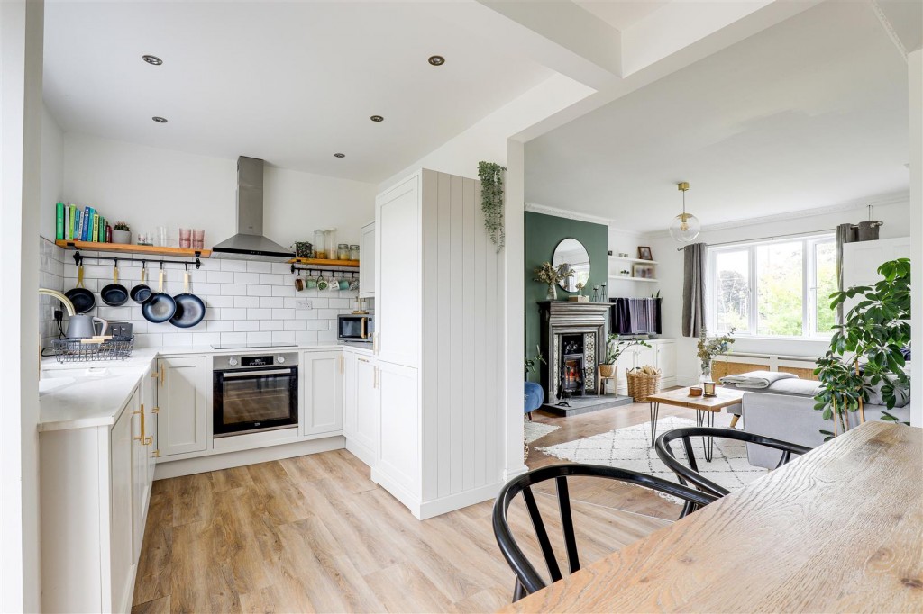 Wilford Lane, Wilford, Nottinghamshire, NG11 7AW