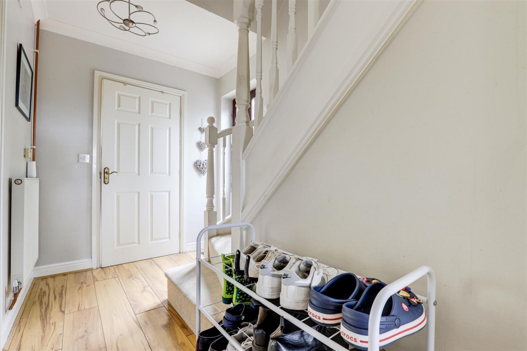 Linden Place, Mapperley, Nottinghamshire, NG3 5RB