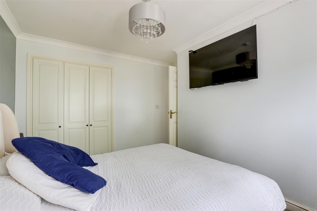 Linden Place, Mapperley, Nottinghamshire, NG3 5RB