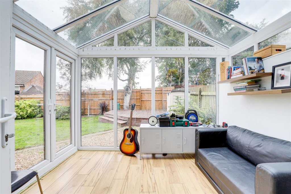 Linden Place, Mapperley, Nottinghamshire, NG3 5RB