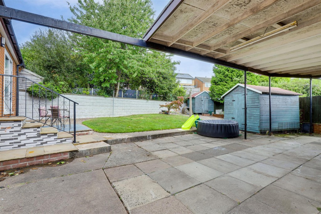 County Road, Gedling, Nottinghamshire, NG4 4JL