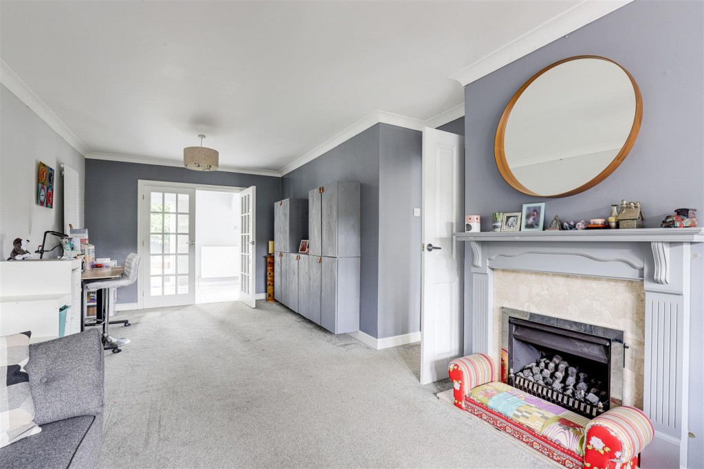 County Road, Gedling, Nottinghamshire, NG4 4JL