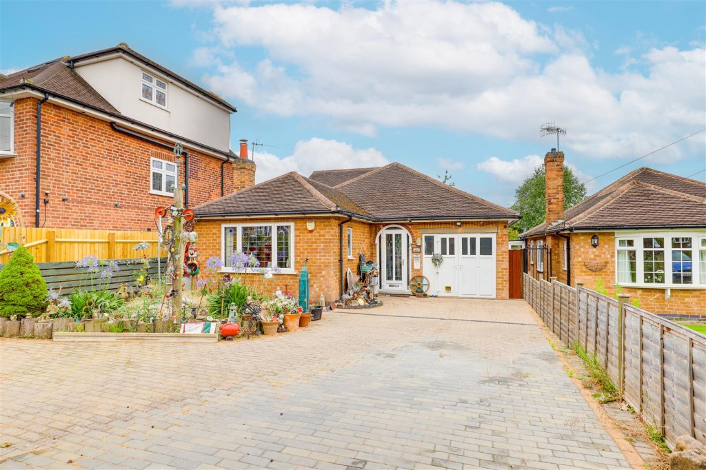 Harrow Road, West Bridgford, Nottinghamshire, NG2 7DX