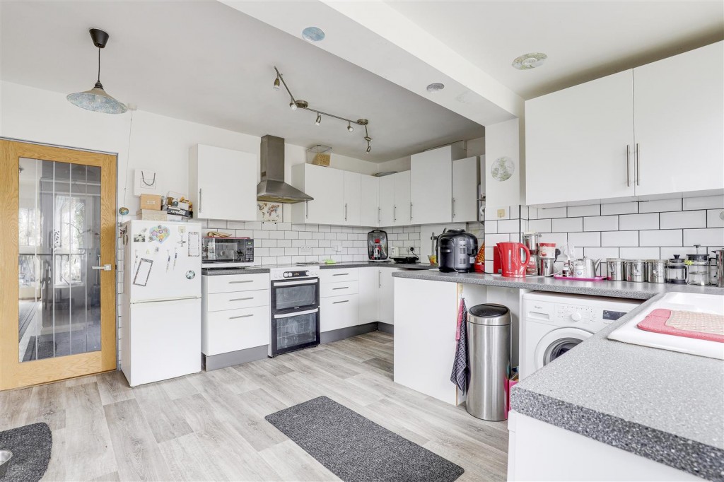 Harrow Road, West Bridgford, Nottinghamshire, NG2 7DX