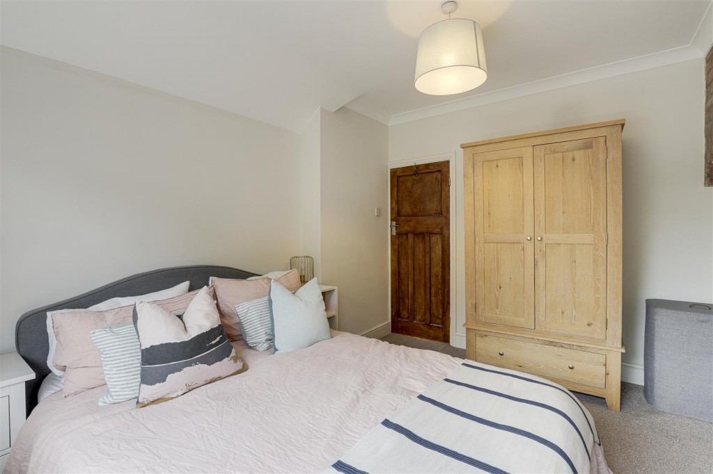 Queens Road West, Beeston, Nottinghamshire, NG9 1GW