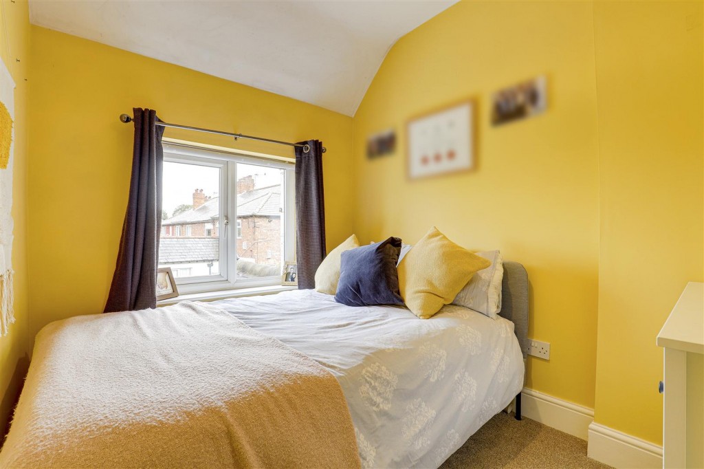 Queens Road West, Beeston, Nottinghamshire, NG9 1GW