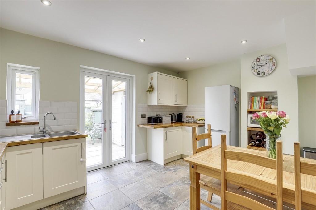 Queens Road West, Beeston, Nottinghamshire, NG9 1GW