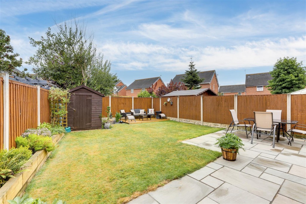 Lonsdale Drive, Toton, Nottinghamshire, NG9 6LS