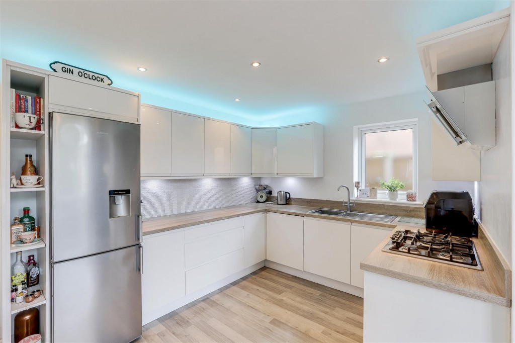 Lonsdale Drive, Toton, Nottinghamshire, NG9 6LS