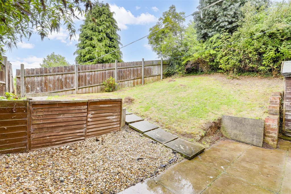 Mickleborough Avenue, Nottingham, NG3 3EJ