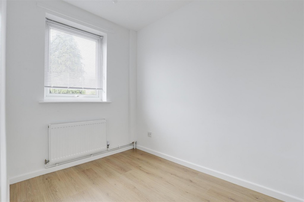 Mickleborough Avenue, Nottingham, NG3 3EJ