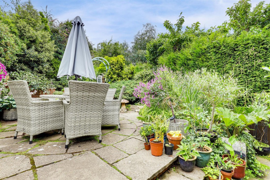 Hickling Road, Mapperley, Nottinghamshire, NG3 6GU