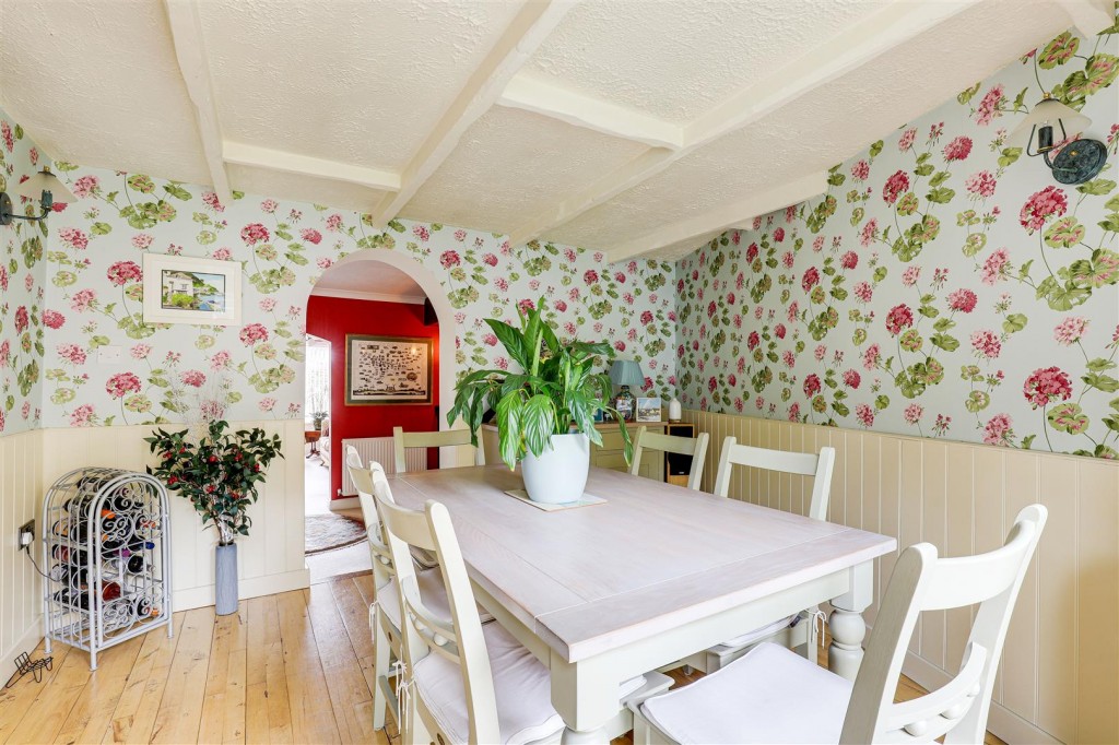 Hickling Road, Mapperley, Nottinghamshire, NG3 6GU