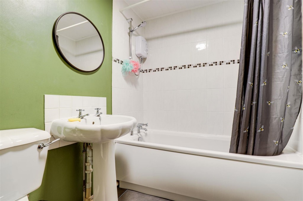 Balmoral Grove, Hucknall, Nottinghamshire, NG15 8ES