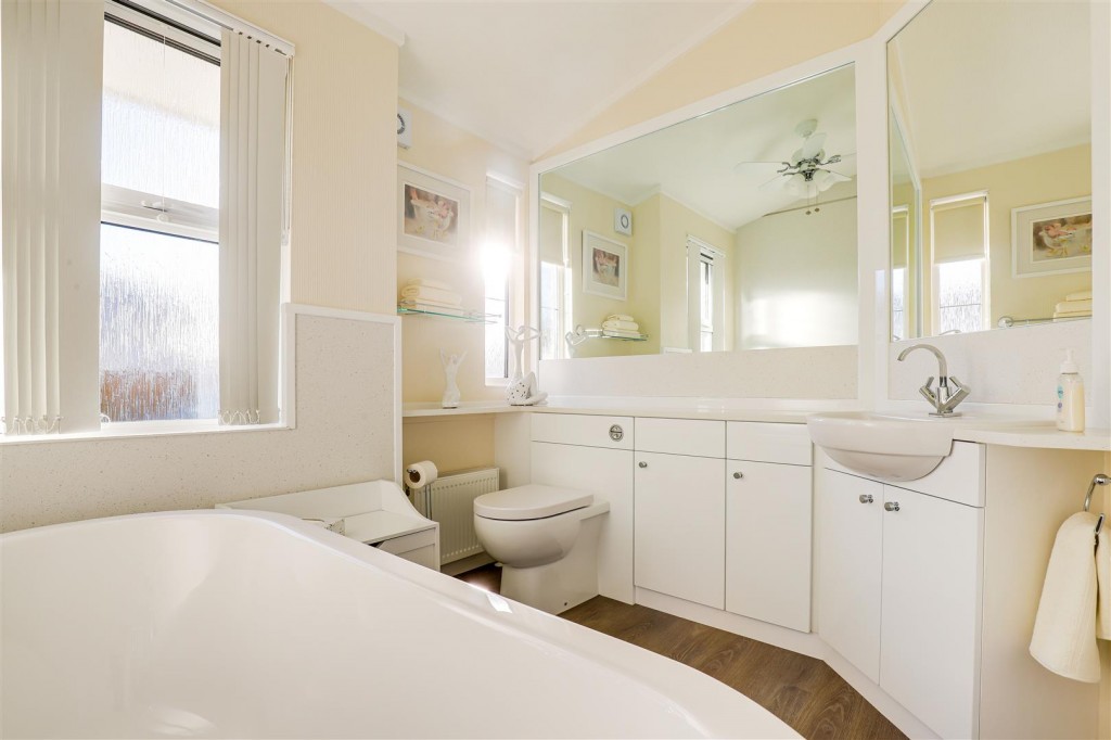 Mayes Drive, Willow Park, Moor Lane, Nottinghamshire, NG14 6SE