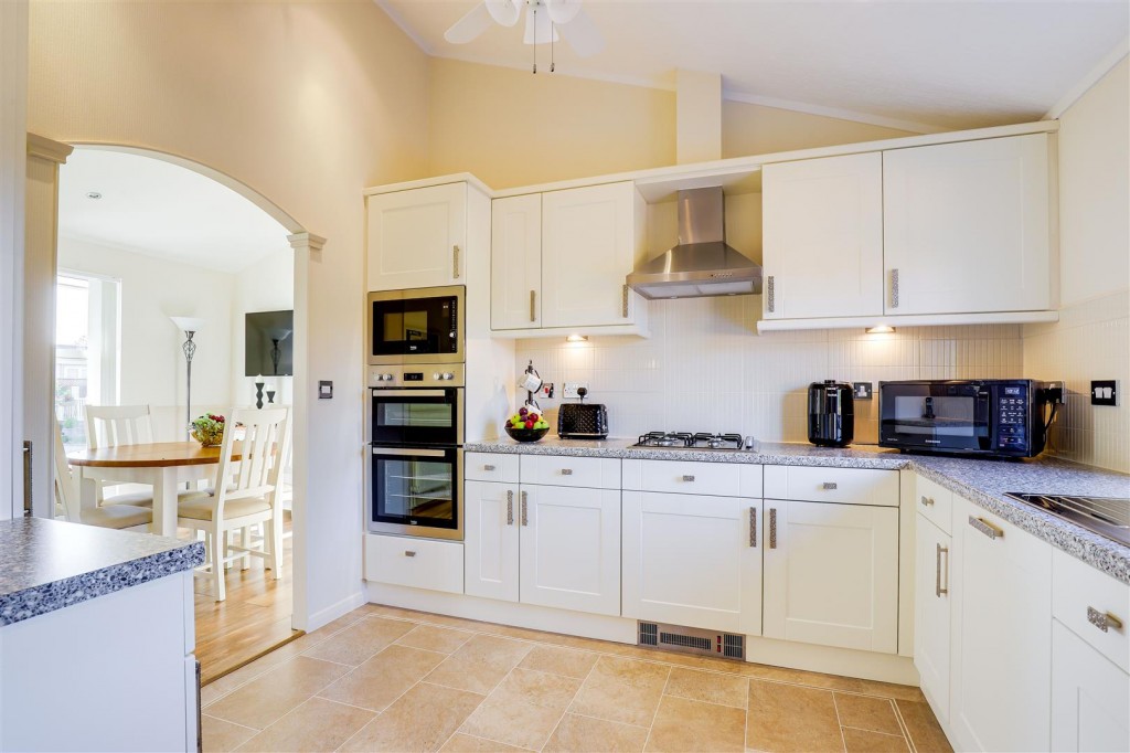 Mayes Drive, Willow Park, Moor Lane, Nottinghamshire, NG14 6SE