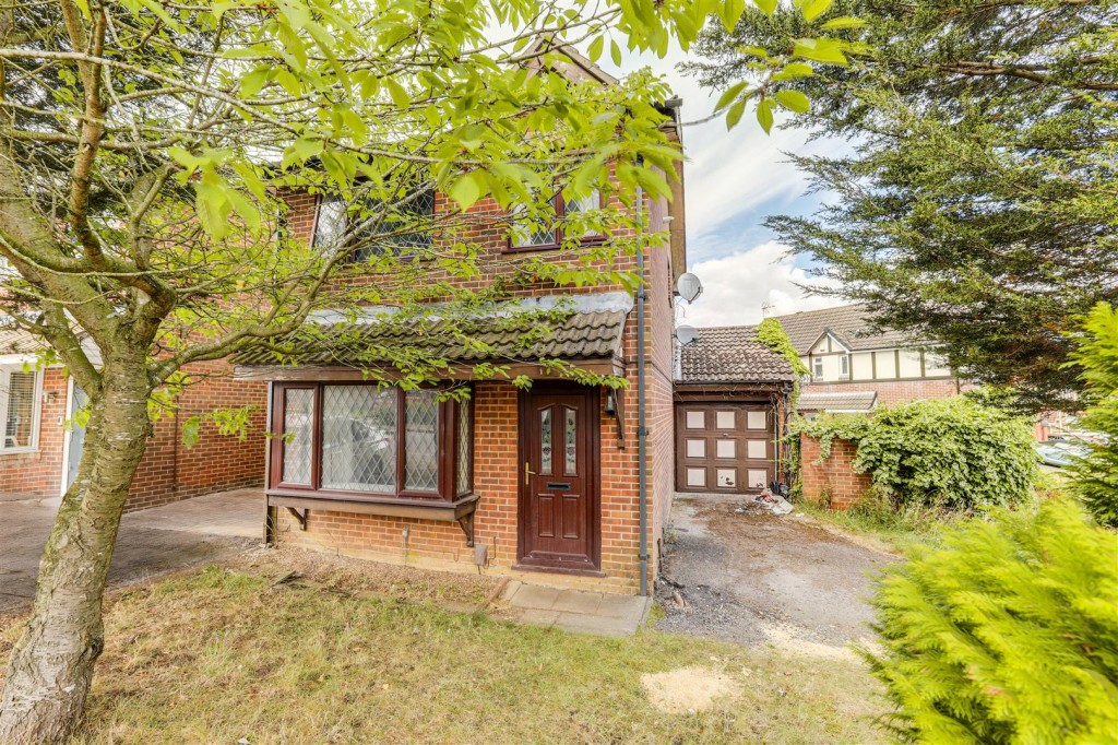 Bolingey Way, Hucknall, Nottinghamshire, NG15 6GZ