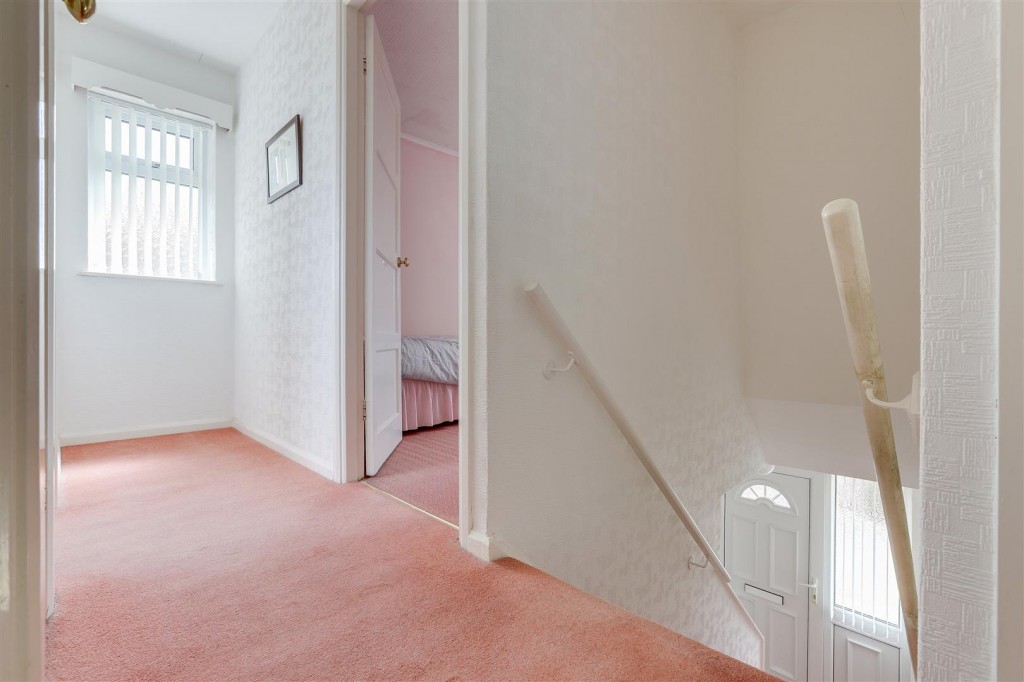 Hollington Road, Beechdale, Nottinghamshire, NG8 3HN