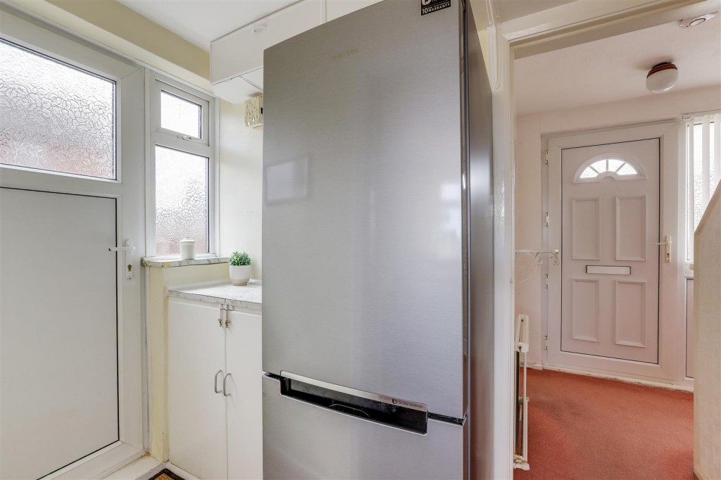 Hollington Road, Beechdale, Nottinghamshire, NG8 3HN