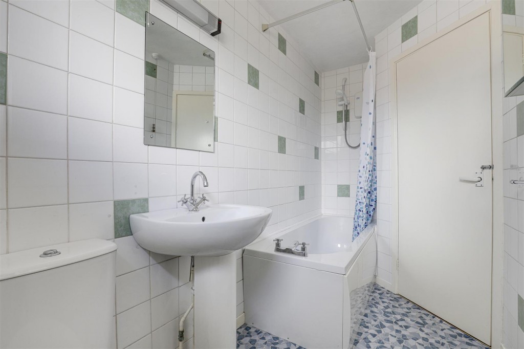 Quantock Road, Long Eaton, Derbyshire, NG10 4GZ