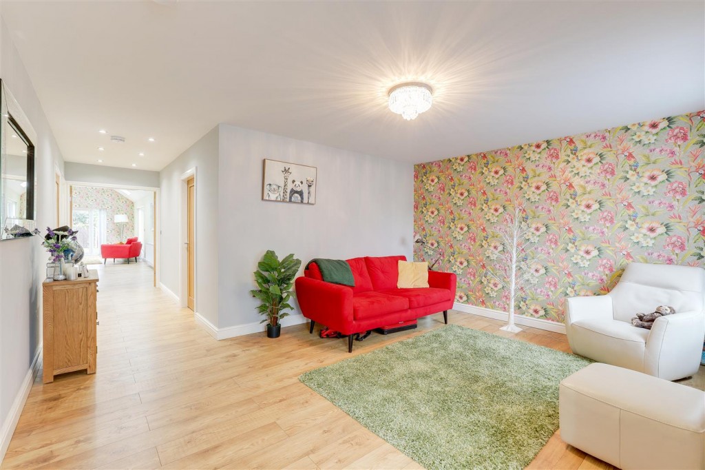 Linby Road, Hucknall, Nottinghamshire, NG15 7TW