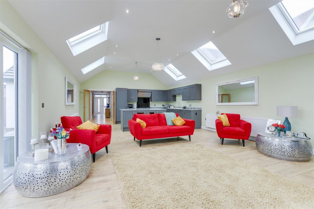 Linby Road, Hucknall, Nottinghamshire, NG15 7TW