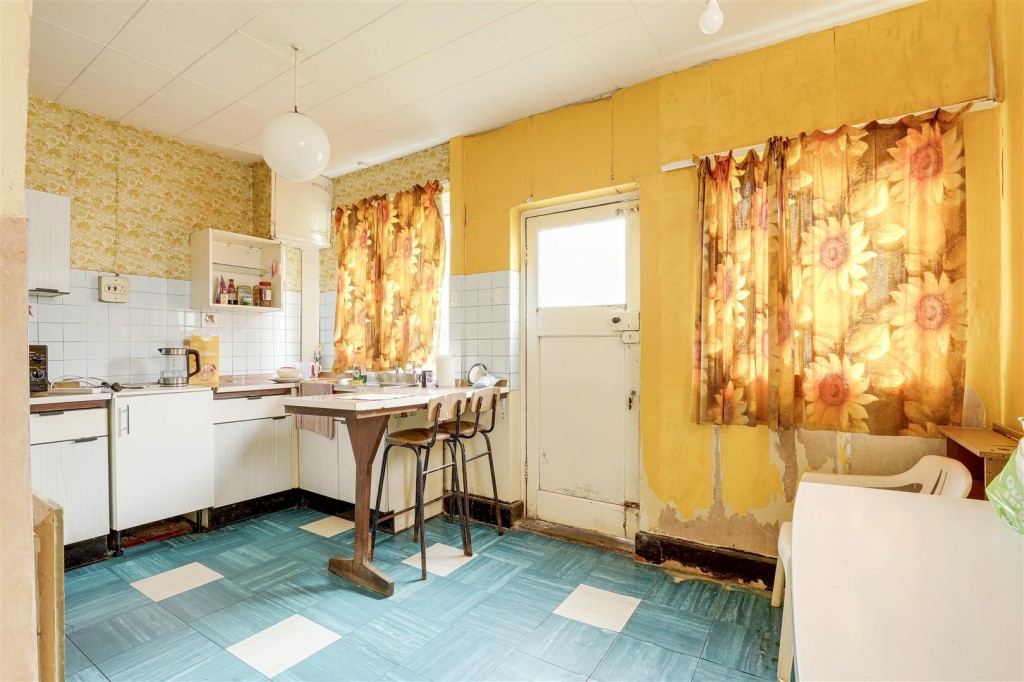 Chantrey Road, West Bridgford, Nottinghamshire, NG2 7NR